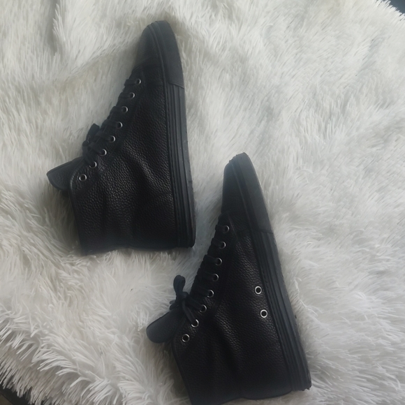 GUCCI || Leather Hightop Sneakers - Unisex - Picture 5 of 7